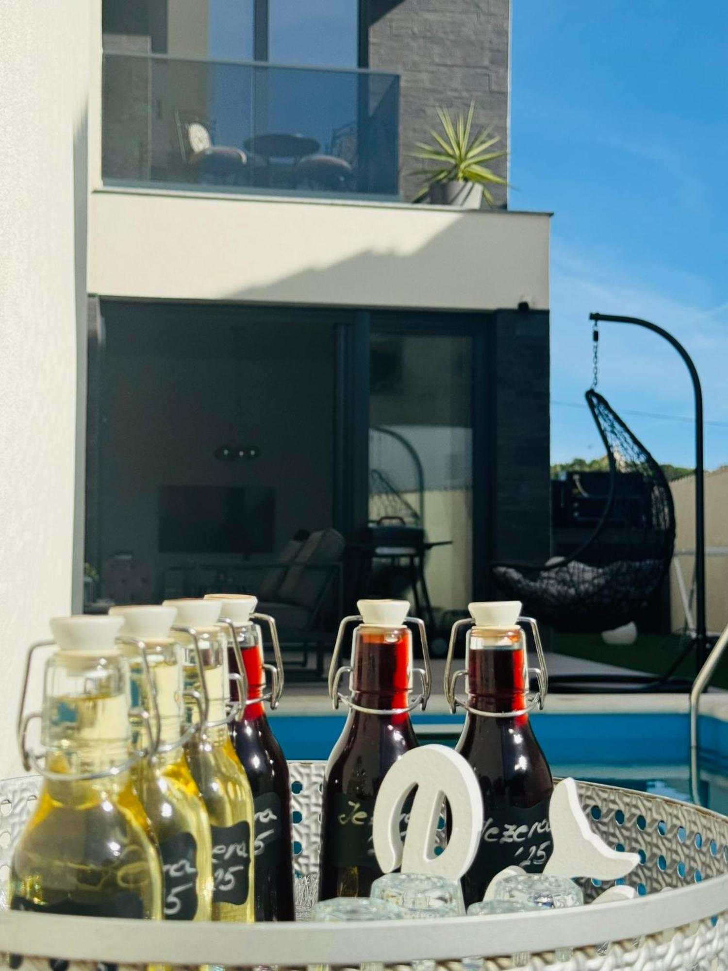 Murter - Jezera Luxury Apartments Zewnętrze zdjęcie